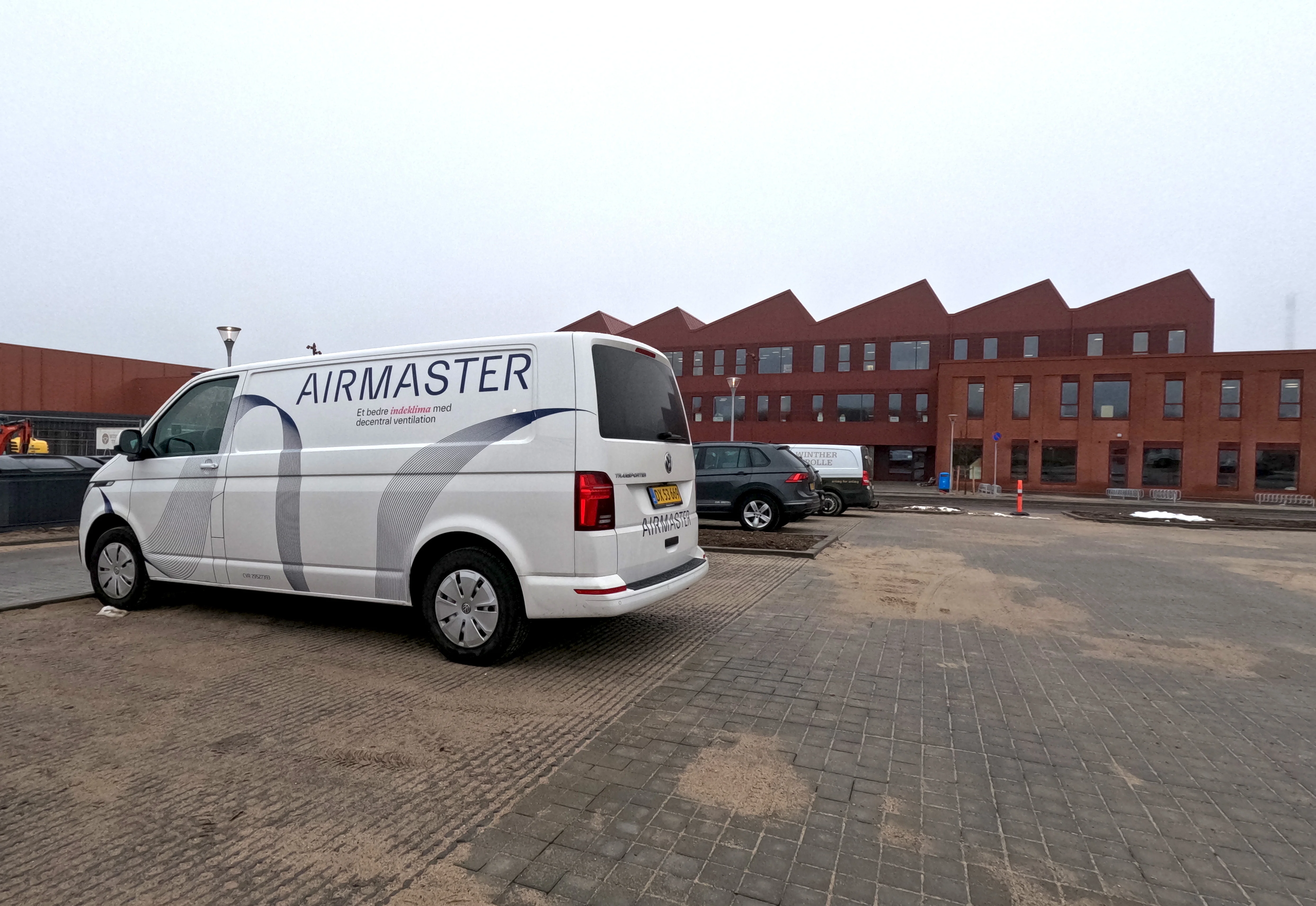 Silkeborg kommune kombinerte sentral og desentralisert ventilasjon ved Dybkær skole